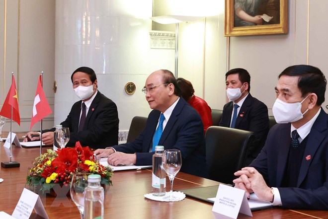 Tổng thống Thụy Sĩ chủ trì lễ đón Chủ tịch nước Nguyễn Xuân Phúc - Ảnh 5. Tổng thống Thụy Sĩ chủ trì lễ đón Chủ tịch nước Nguyễn Xuân Phúc - Ảnh 5.