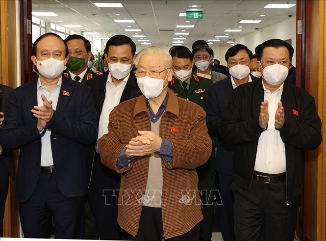 Tổng Bà thư Nguyá»…n Phú Trá»ng: Hạnh phúc không chỉ ở chá»— nhiá»u tiá»n, lắm cá»§a - Ảnh 2. Tổng Bà thư Nguyá»…n Phú Trá»ng: Hạnh phúc không chỉ ở chá»— nhiá»u tiá»n, lắm cá»§a - Ảnh 2.