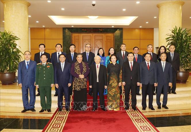 Trao quyết định nghỉ chế độ cho các Ủy viên Bá»™ ChÃnh trị, Bà thư TƯ khóa XII không tái cá» khóa XIII - Ảnh 11. Trao quyết định nghỉ chế độ cho các Ủy viên Bá»™ ChÃnh trị, Bà thư TƯ khóa XII không tái cá» khóa XIII - Ảnh 11.