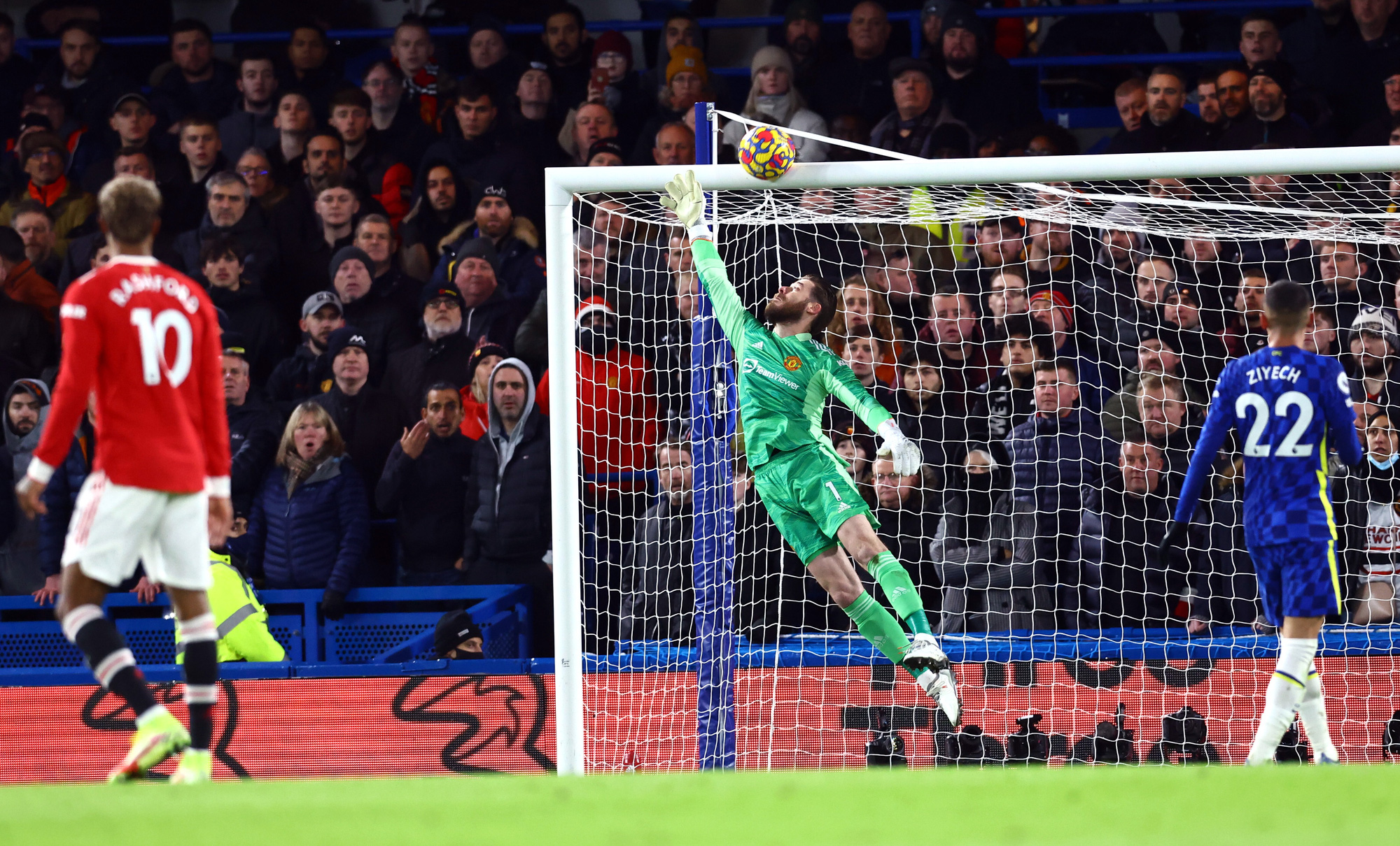 Cầm hòa Chelsea, Man United có điểm đại chiến đầu tiên - Ảnh 3.