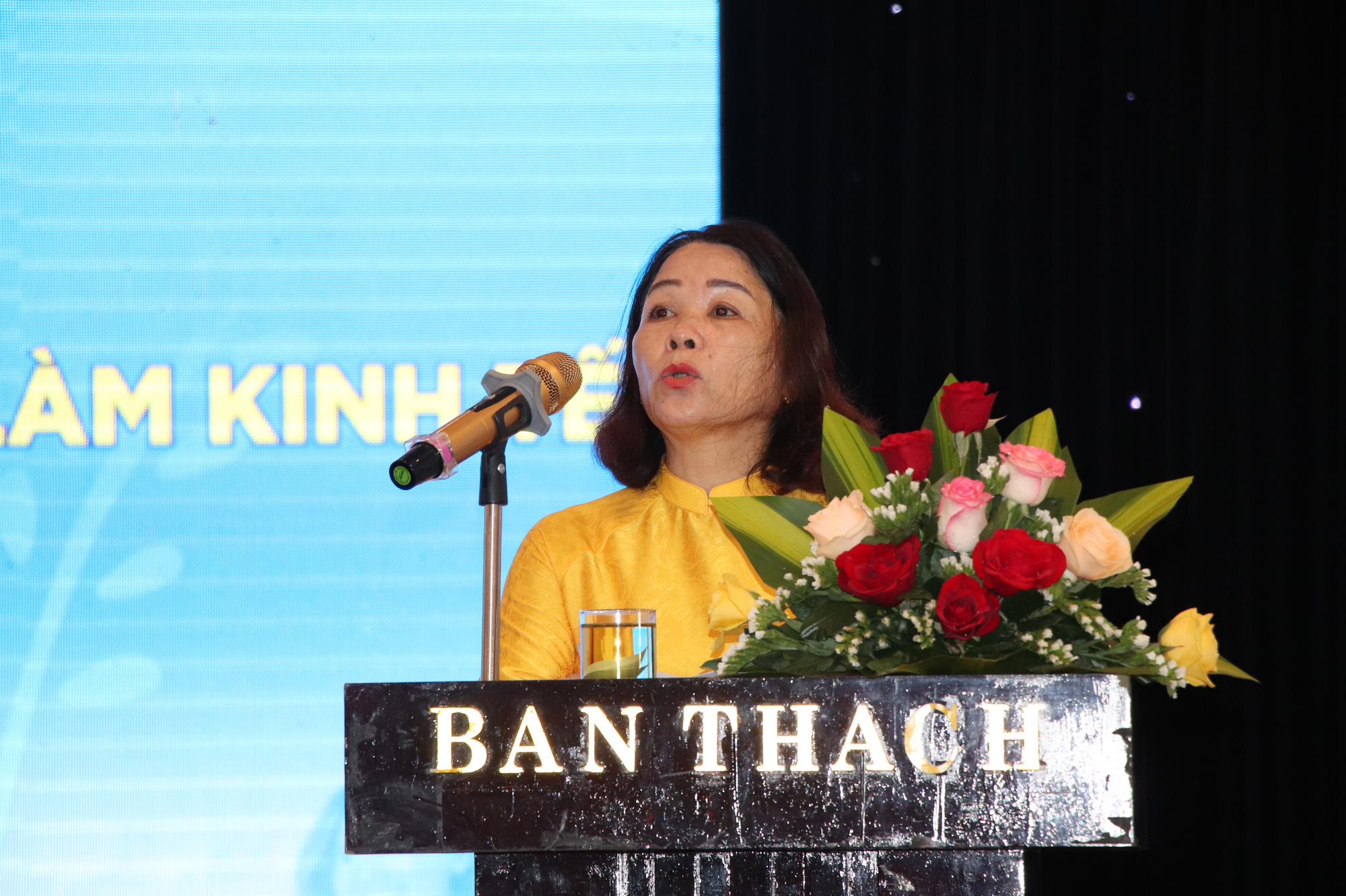Phụ nữ xứ Quảng tự tin làm kinh tế giỏi - Ảnh 1. Tin Kinh tế: Phụ nữ xứ Quảng tự tin làm kinh tế giỏi