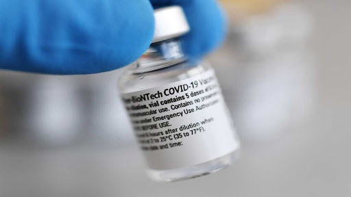 Tiêm nhầm vắc-xin Covid-19 cho 18 trẻ sơ sinh, Bộ Y tế chỉ đạo khẩn - Ảnh 1.