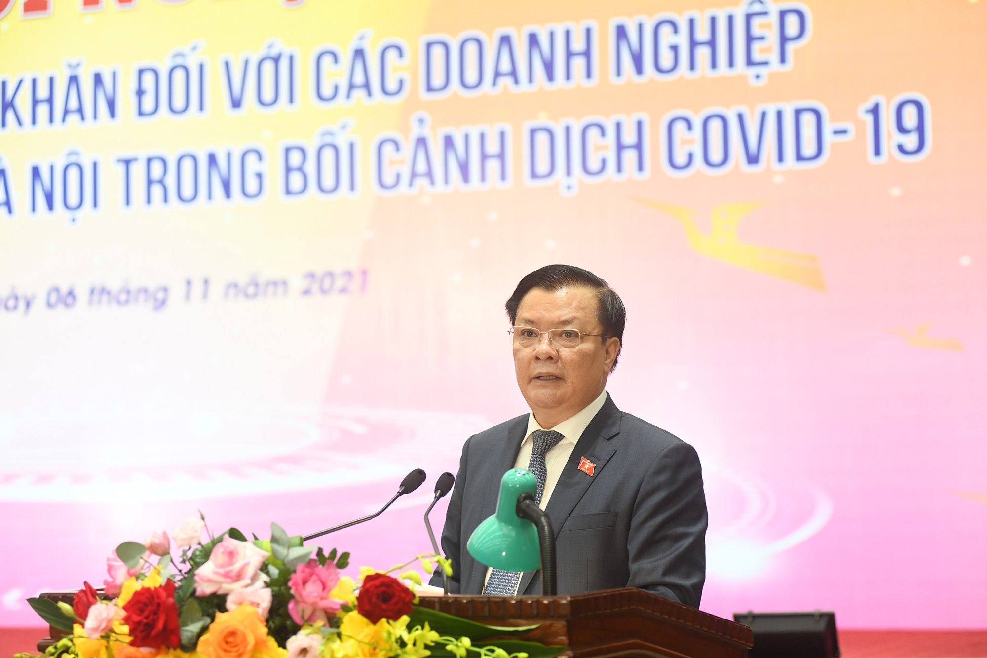 Hà Nội gỡ khó cho doanh nghiệp tăng tốc, bứt phá mạnh mẽ - Ảnh 1. Hà Nội gỡ khó cho doanh nghiệp tăng tốc, bứt phá mạnh mẽ - Ảnh 1.