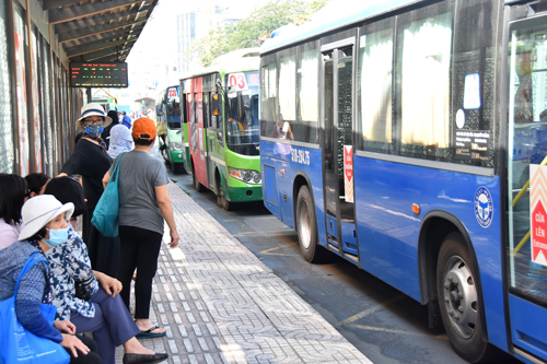 Không nên tạm hoãn dự án buýt nhanh BRT số 1? - Ảnh 1.