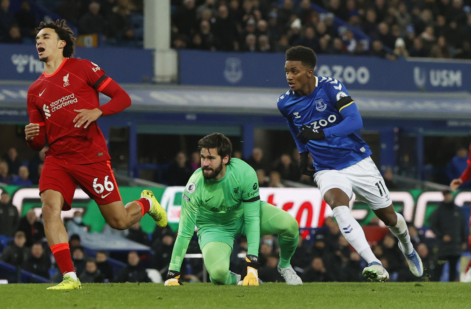 Liverpool đại thắng derby Merseyside, đua tam mã Ngoại hạng Anh - Ảnh 4.