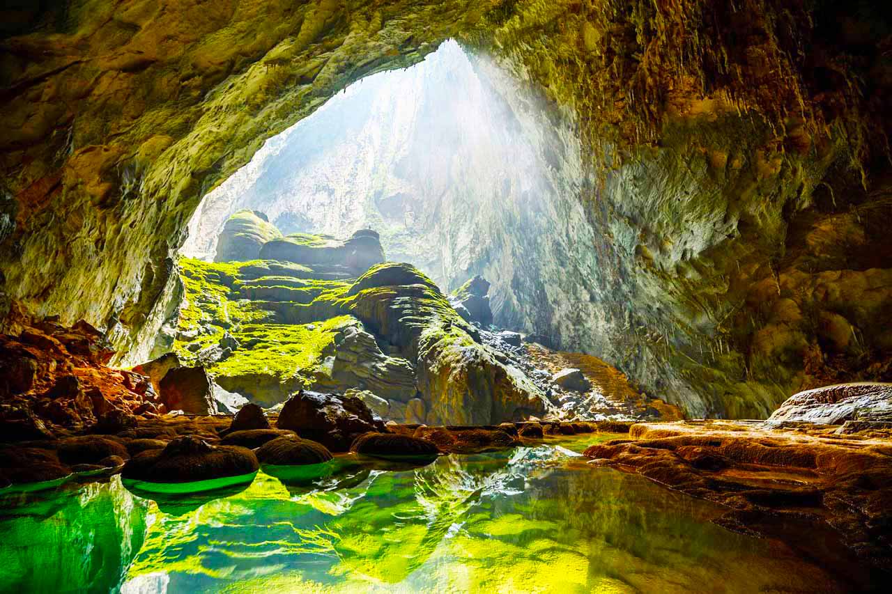 Phong Nha - Kẻ Bàng là một trong những di sản thiên nhiên hàng đầu của Việt Nam, với các nhánh hang động đa dạng và đẹp như tranh. Hình ảnh của khu du lịch này sẽ làm bạn thực sự ngỡ ngàng đấy.