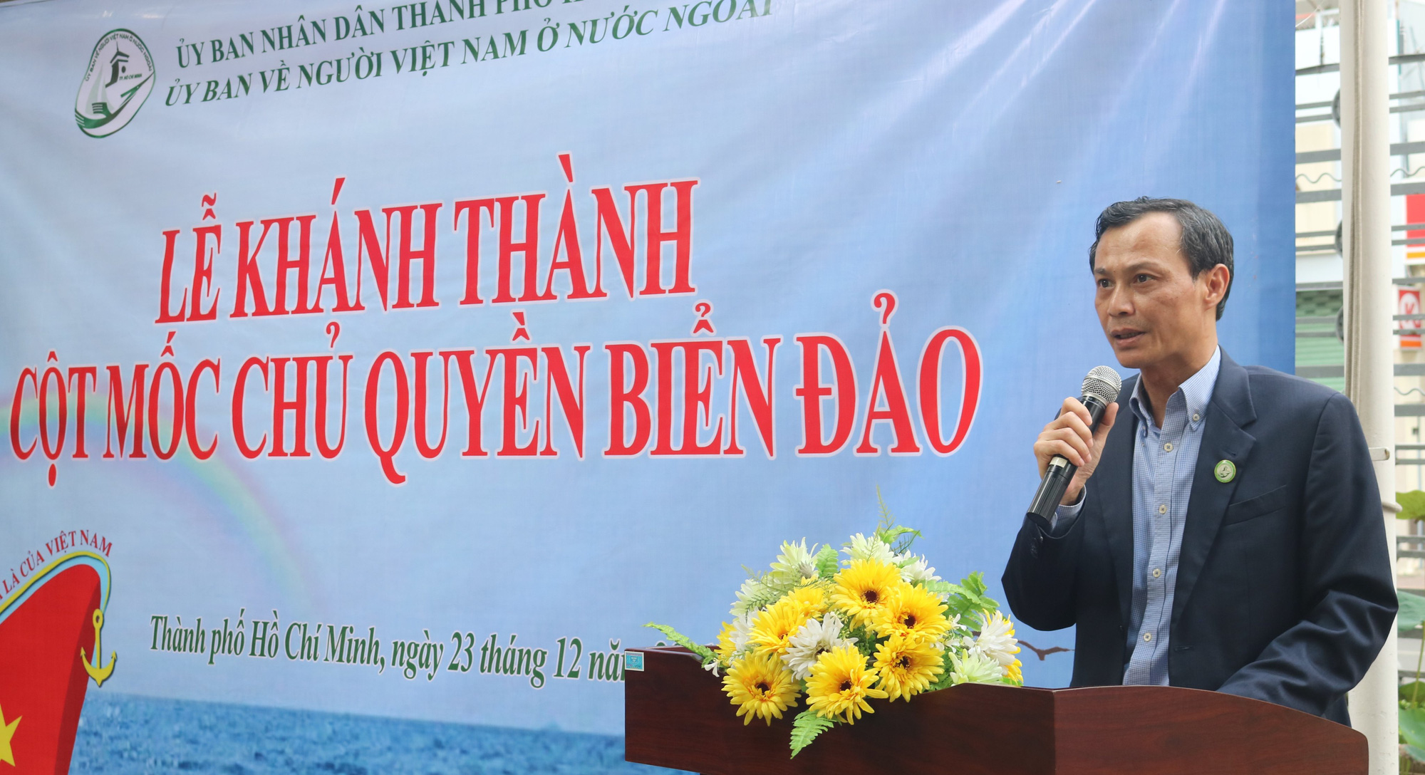 Ủy ban về Người Việt Nam ở nước ngoài TP HCM khánh thành Mô hình Cột mốc  chủ quyền biển đảo Trường Sa