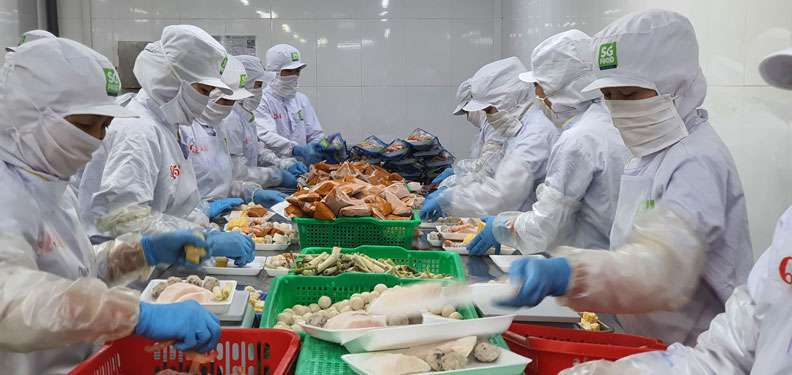 Thưởng Tết sớm, công nhân an tâm - Ảnh 1.