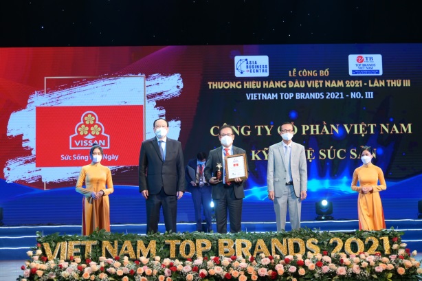VISSAN vinh dự đạt Top 10 Thương hiệu hàng đầu Việt Nam năm 2021 - Ảnh 1.