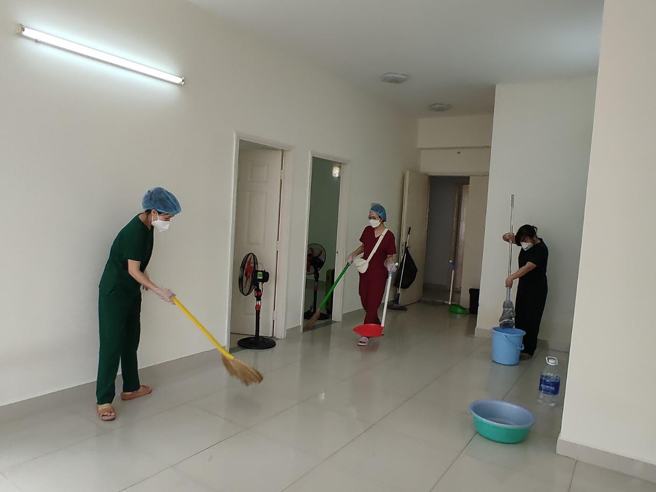 Cận cảnh nơi sẽ tiếp nhận người nghi nhiễm Omicron tại TP HCM - Ảnh 6. Cận cảnh nơi sẽ tiếp nhận người nghi nhiễm Omicron tại TP HCM - Ảnh 6.