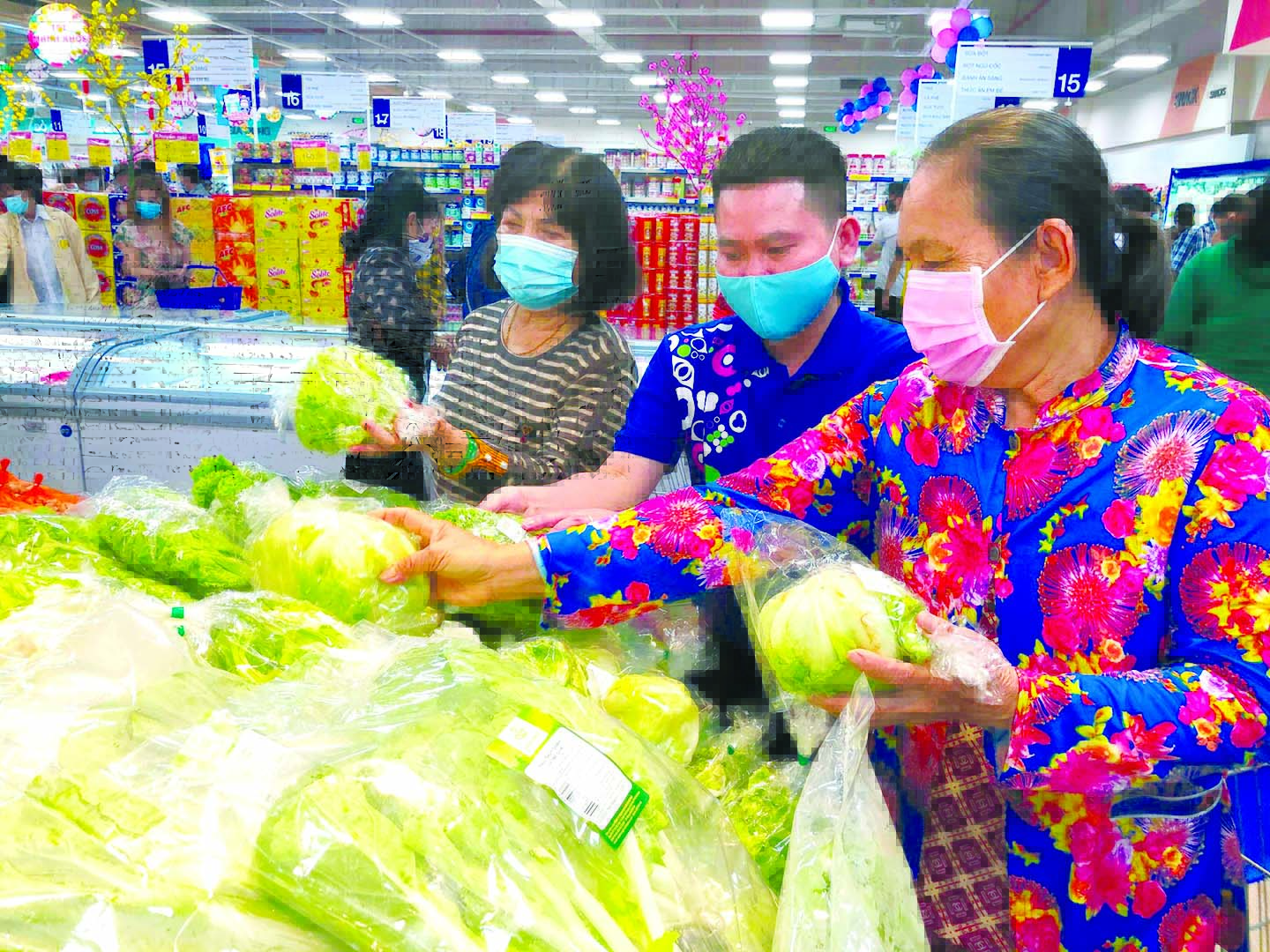 Doanh nghiệp bán lẻ nội địa kiên trì vượt khó - Ảnh 2. Doanh nghiệp bán lẻ nội địa kiên trì vượt khó - Ảnh 2.