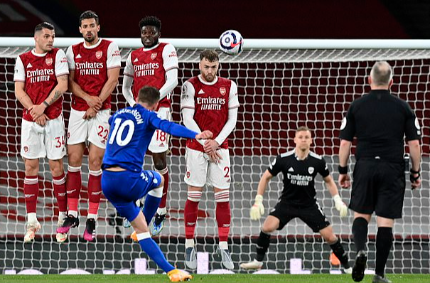 Arsenal vỡ mộng cúp châu Âu 