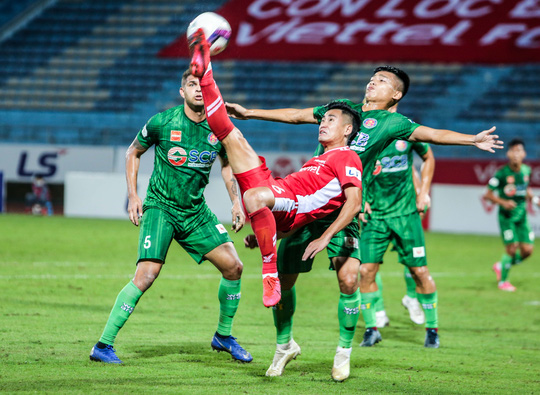 Sài Gòn FC thay tướng chưa đổi vận, Than Quảng Ninh gây bất ngờ - Ảnh 7.