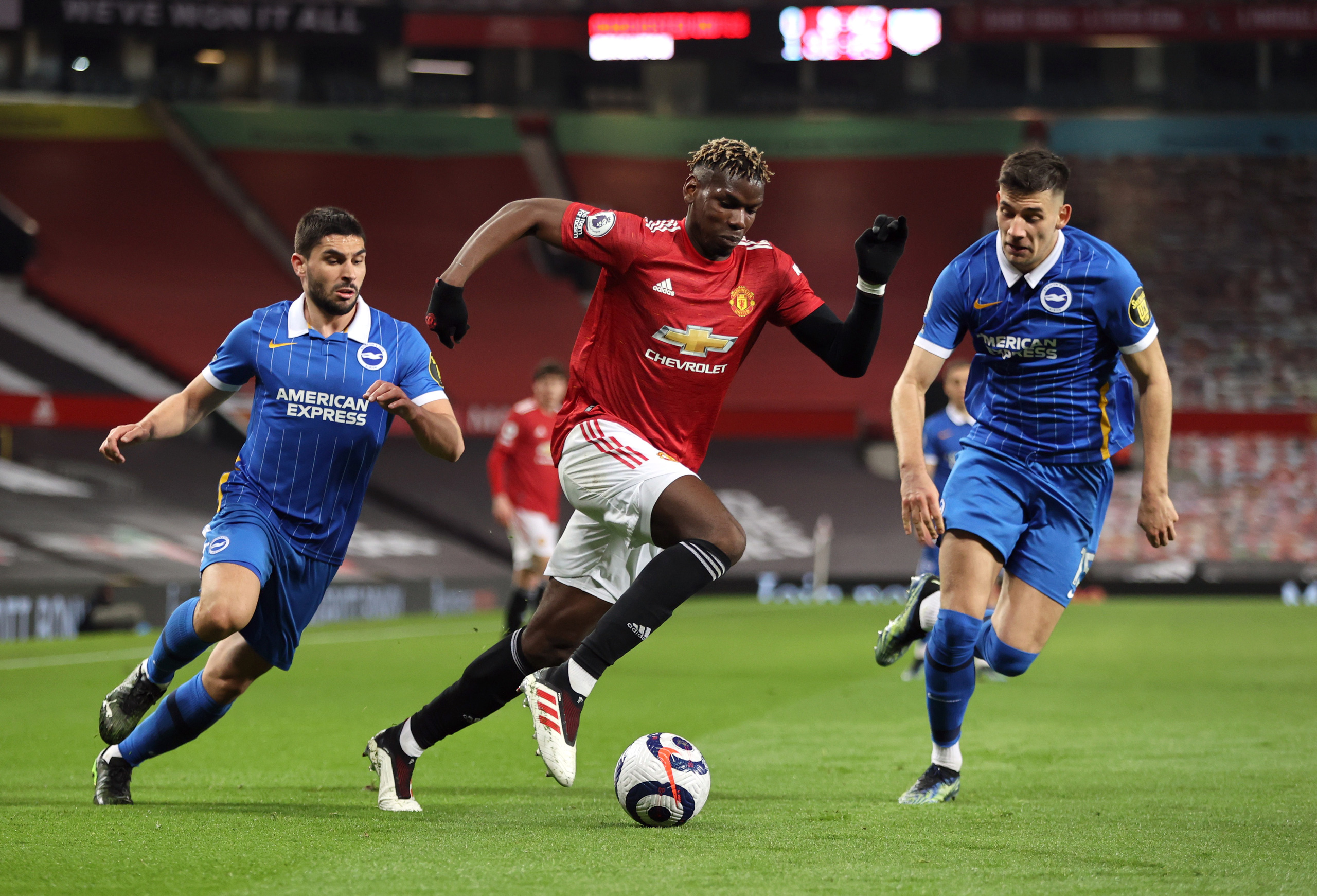 Man United trói chân Paul Pogba bằng lương khủng, cao thứ nhì Ngoại hạng Anh - Ảnh 4. Man United trói chân Paul Pogba bằng lương khủng, cao thứ nhì Ngoại hạng Anh - Ảnh 4.