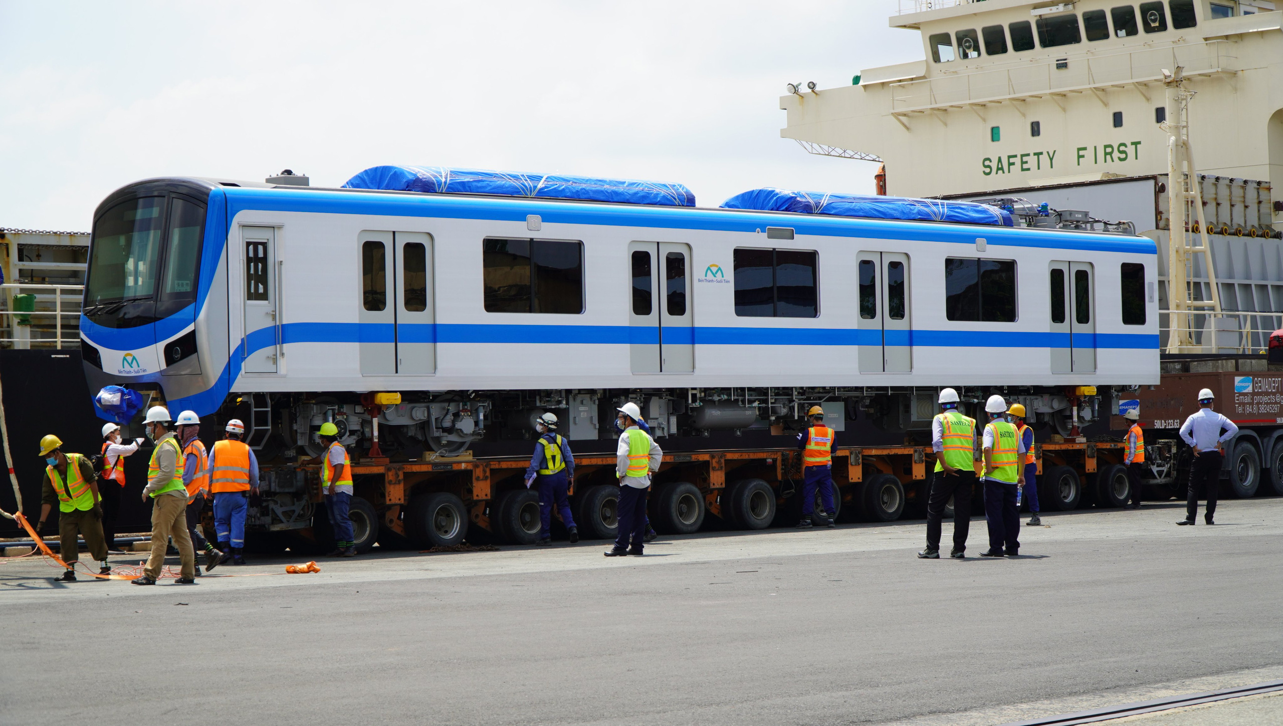 Toàn cảnh hoành tráng đưa tàu metro lên xe siêu trường, siêu trọng - Ảnh 7.