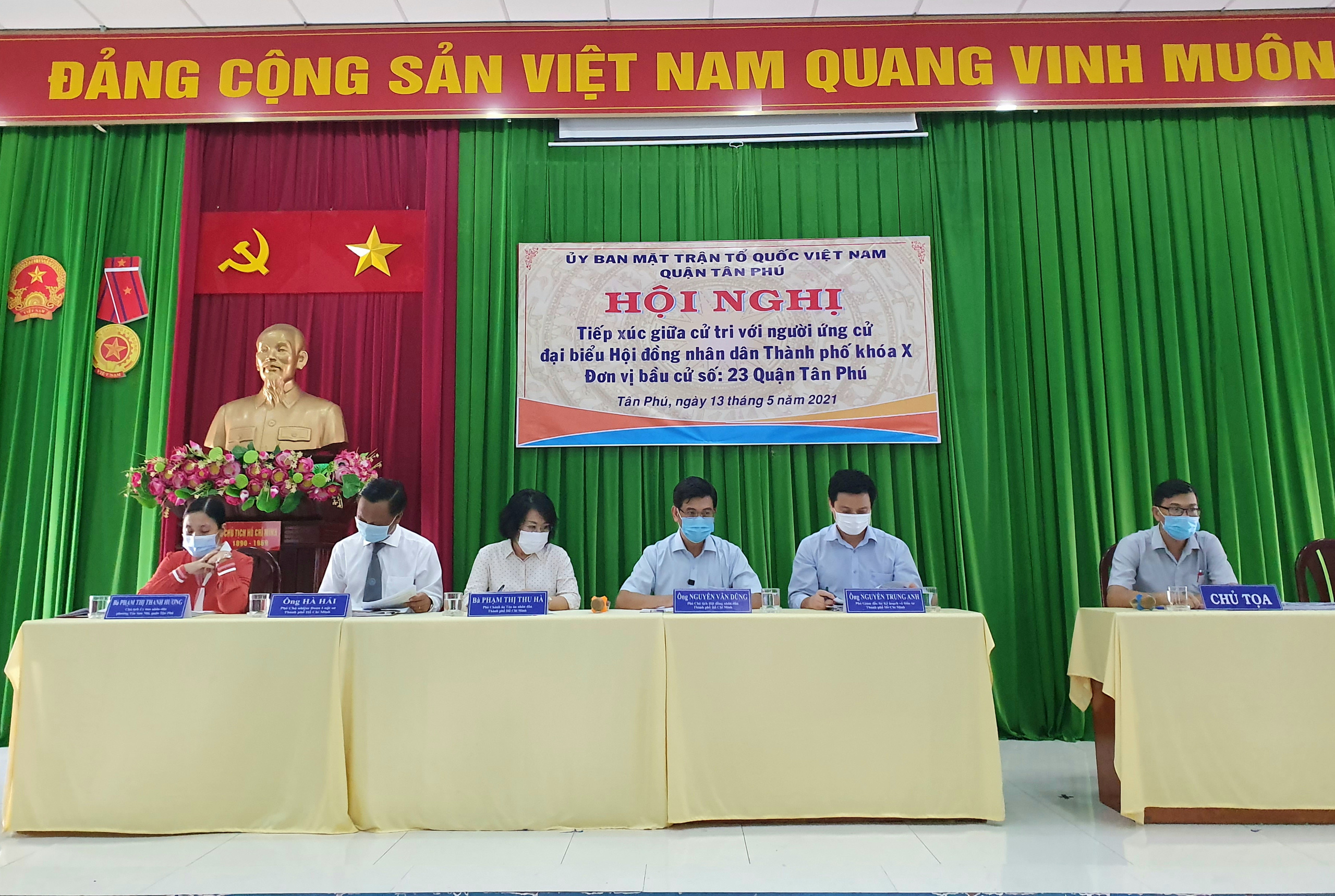 Phó Chủ tịch HĐND TP HCM: Xây dựng trường, lớp ở quận Tân Phú là áp lực lớn - Ảnh 1.