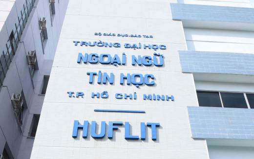 TP HCM: Trường Đại học HUFLIT khẩn tìm người liên quan ca mắc Covid-19 - Ảnh 1.
