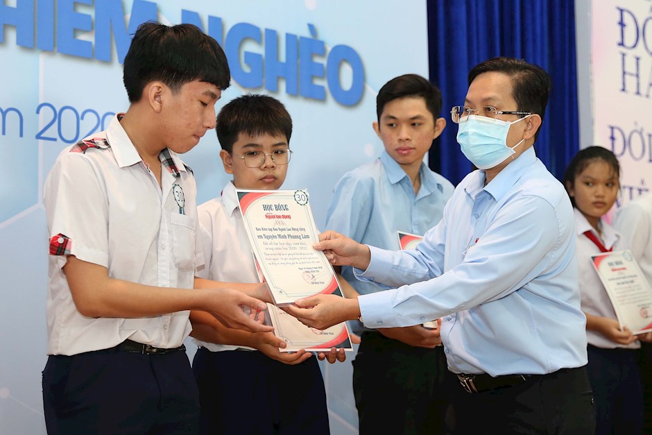 Sáng 8-6, ra mắt sách "DẤU ẤN 30 NĂM NGHỀ BÁO" của nhà báo Tô Đình Tuân- Ảnh 4.