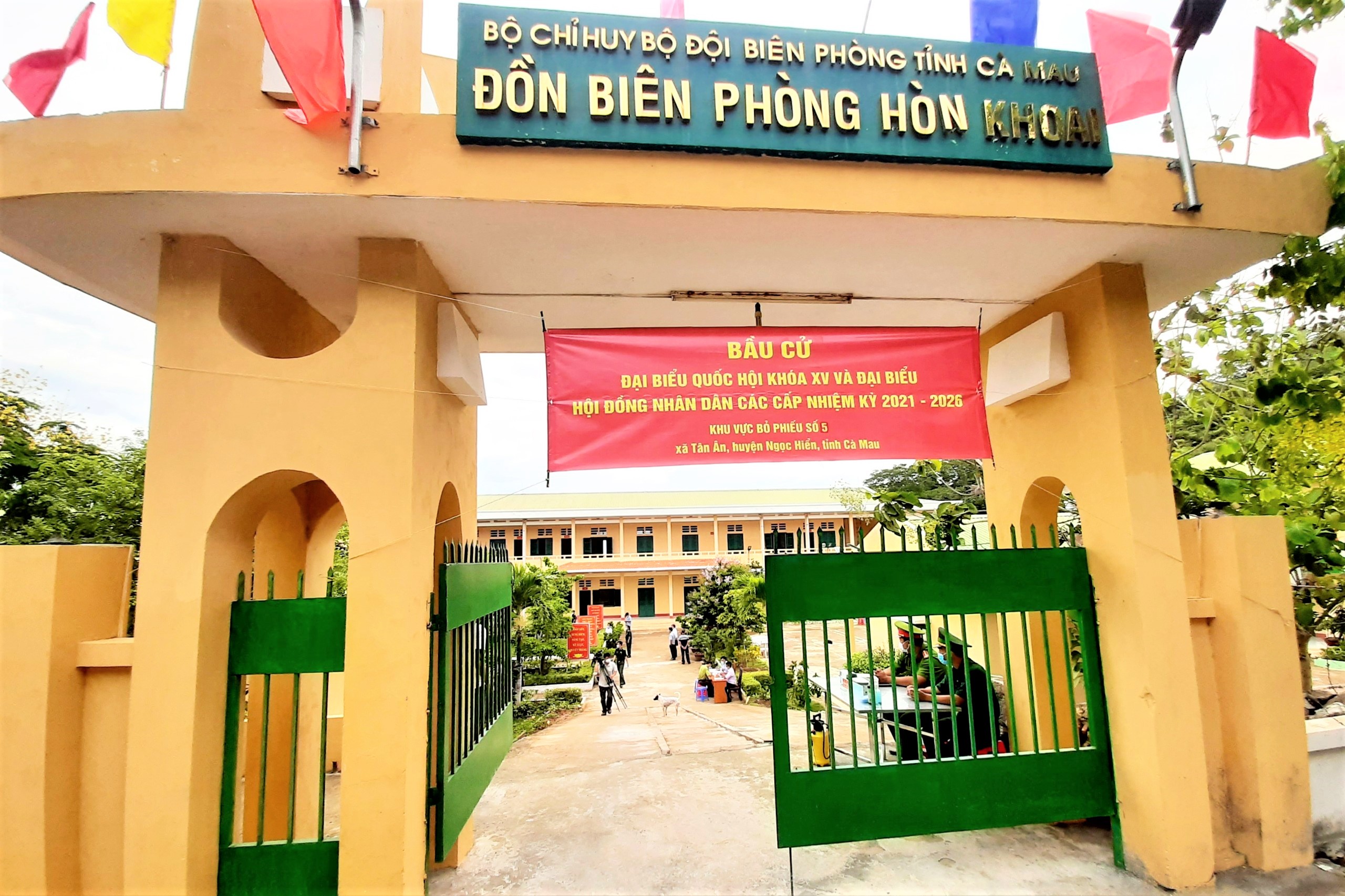 Hình 1 Đồn biên phòng Hòn Khoai nơi diễn ra hoạt động bầu cử sớm (1)