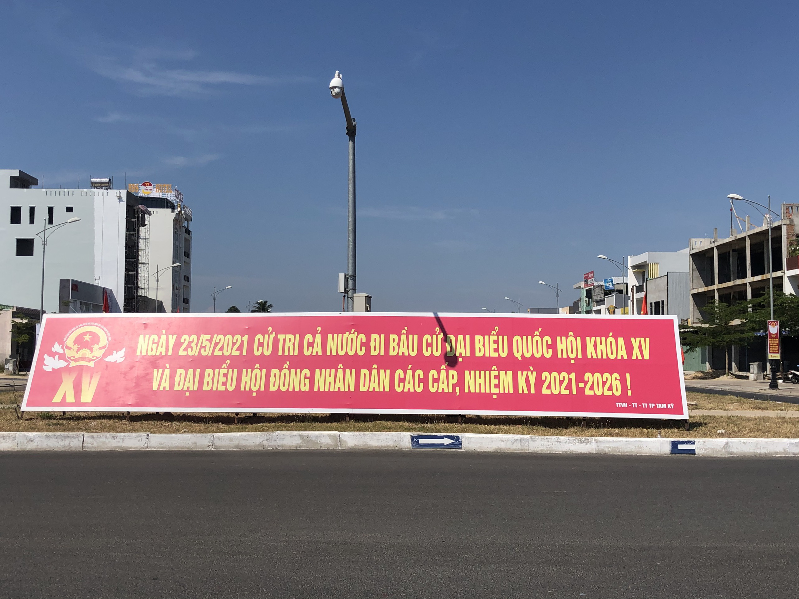 Đường phố rực cờ hoa, hơn 1,1 triệu cử tri Quảng Nam sẵn sàng đi bầu cử - Ảnh 14.