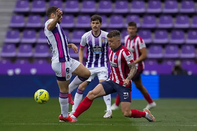 Đua vô địch nghẹt thở, Atletico Madrid đăng quang La Liga sau 7 năm - Ảnh 1.