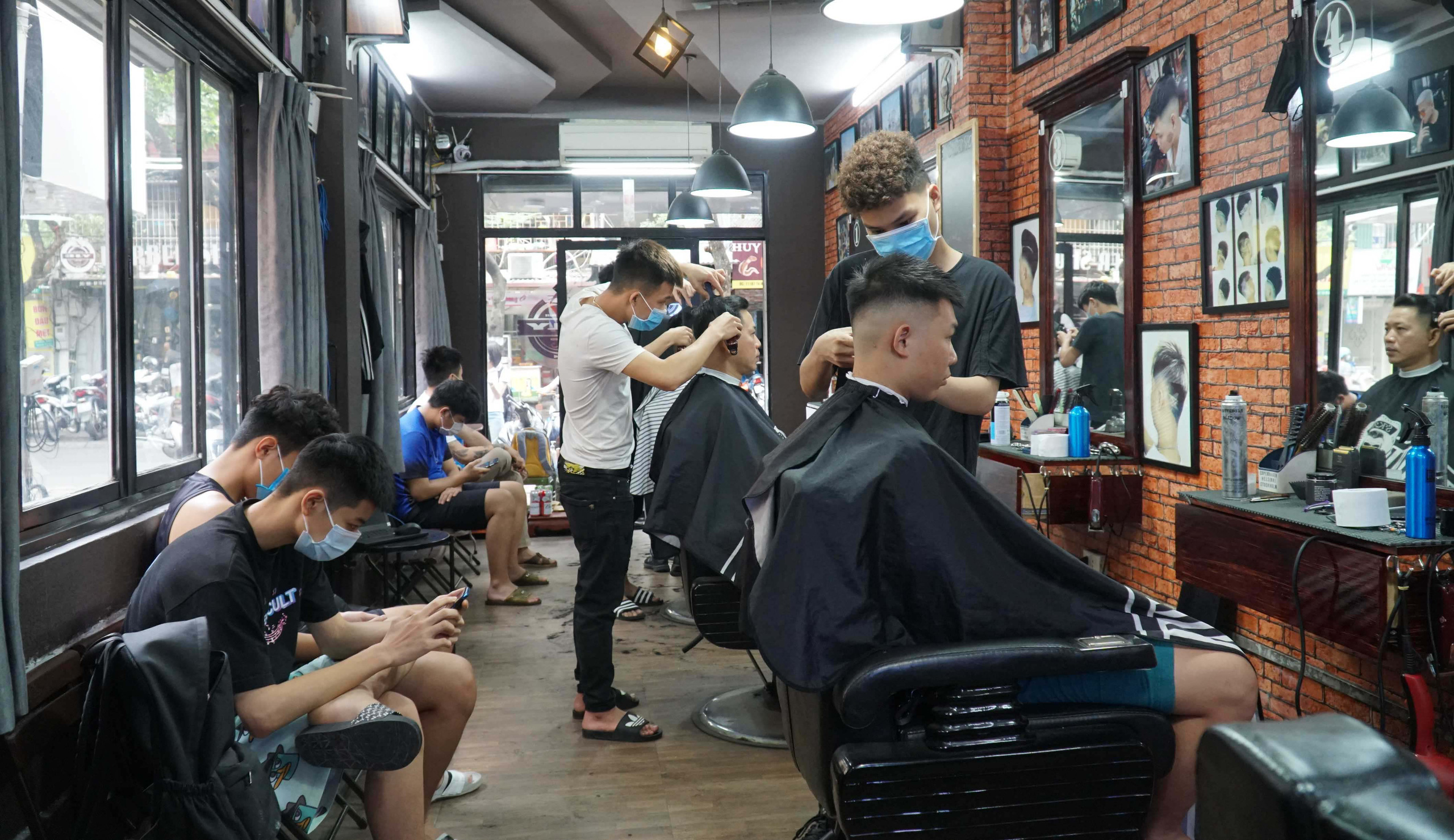 Barber là gì? Sự khác biệt giữa hair salon và barber hair shop