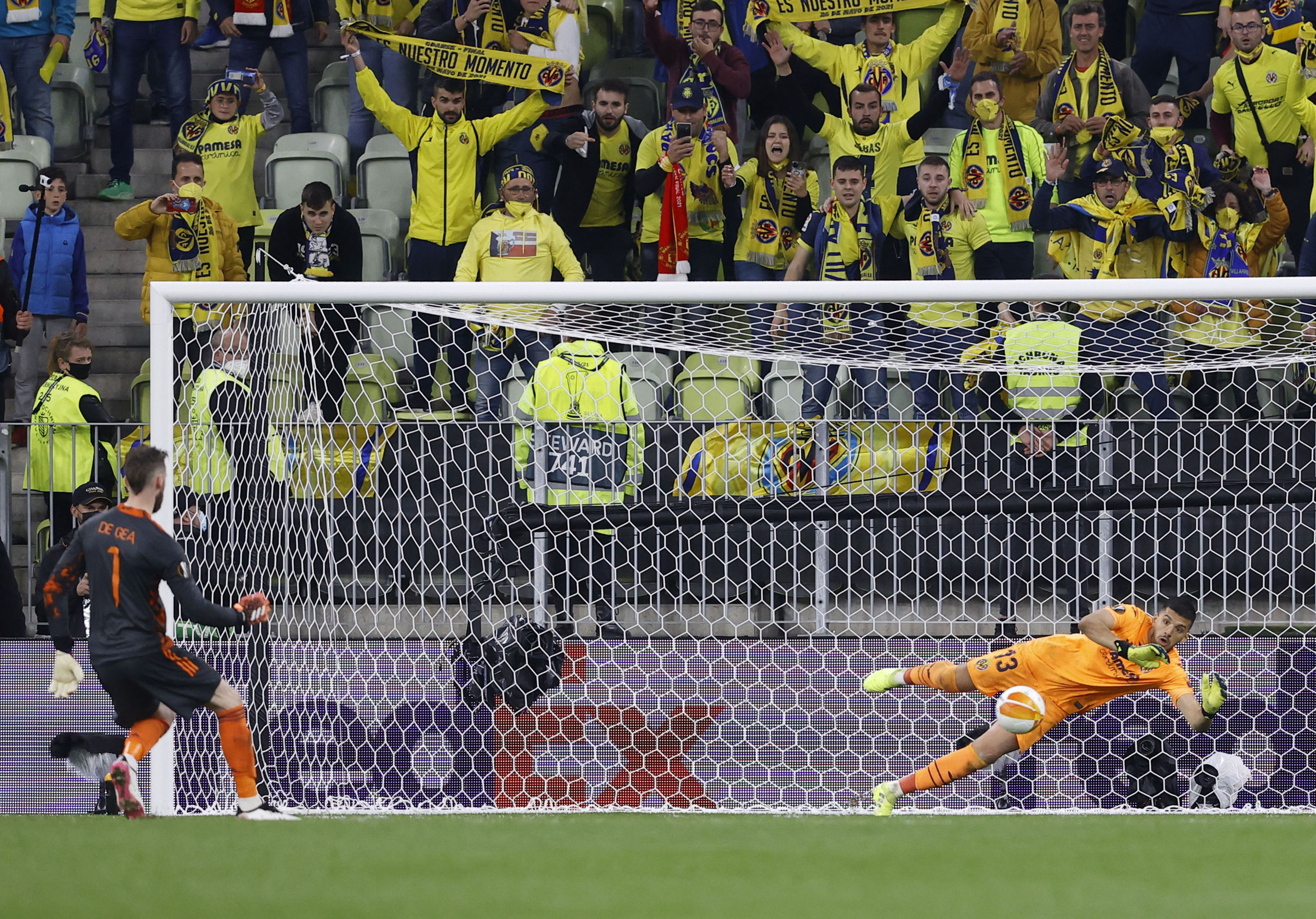 Man United gục ngã loạt luân lưu, Villarreal lên ngôi Europa League  - Ảnh 7.