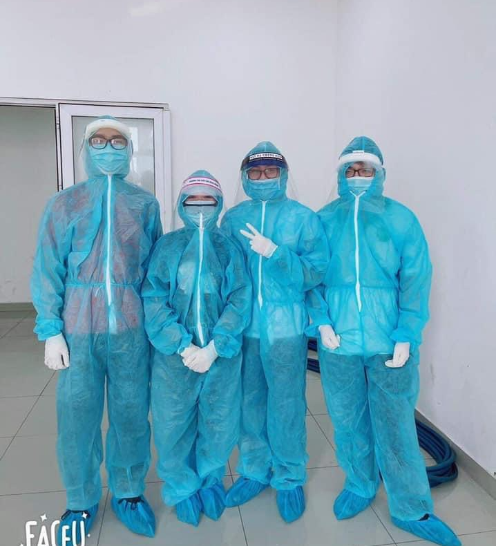 Sinh viên Trường ĐH Y Khoa Phạm Ngọc Thạch xuyên đêm chống dịch - Ảnh 2. Sinh viên Trường ĐH Y Khoa Phạm Ngọc Thạch xuyên đêm chống dịch - Ảnh 2.