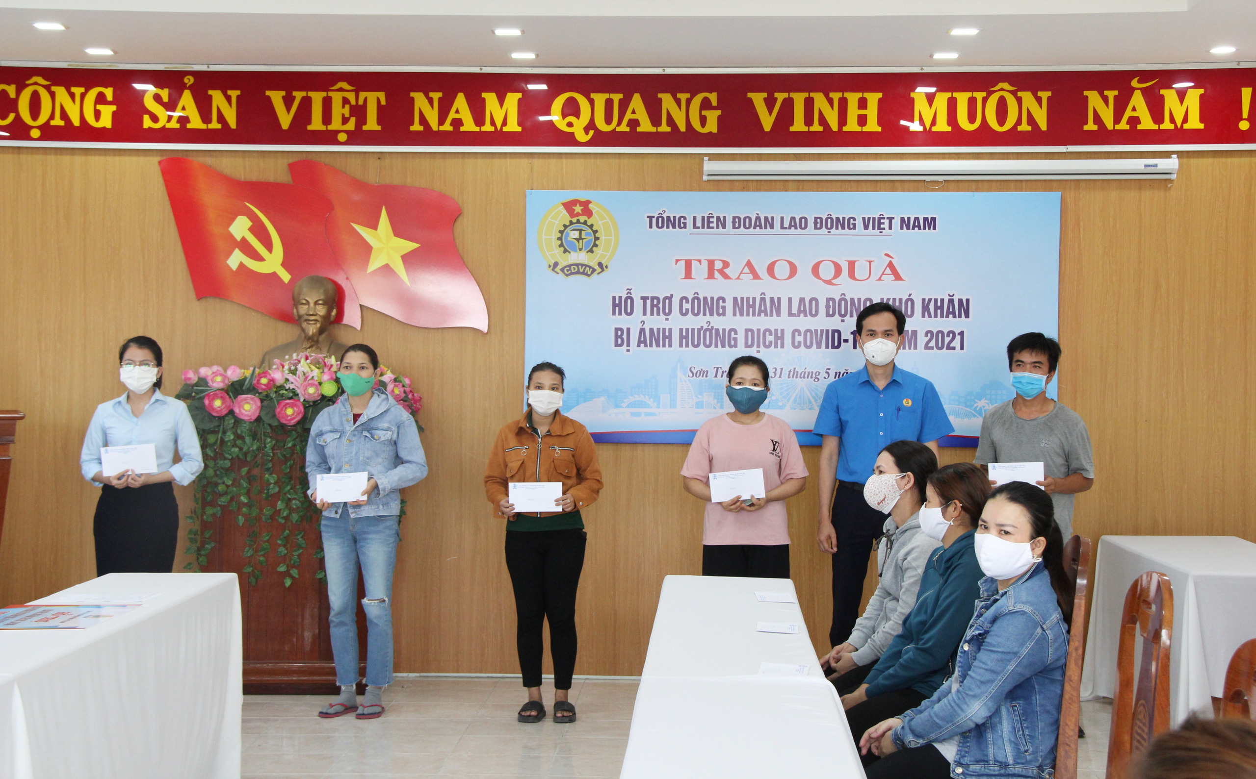 200 triệu đồng hỗ trợ đoàn viên Công đoàn khó khăn tại Đà Nẵng - Ảnh 5.