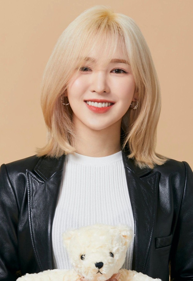 3 kiểu tóc ngắn đang là mốt trong mùa hè 2021 - Ảnh 2. 3 kiểu tóc ngắn đang là mốt trong mùa hè 2021 - Ảnh 2.