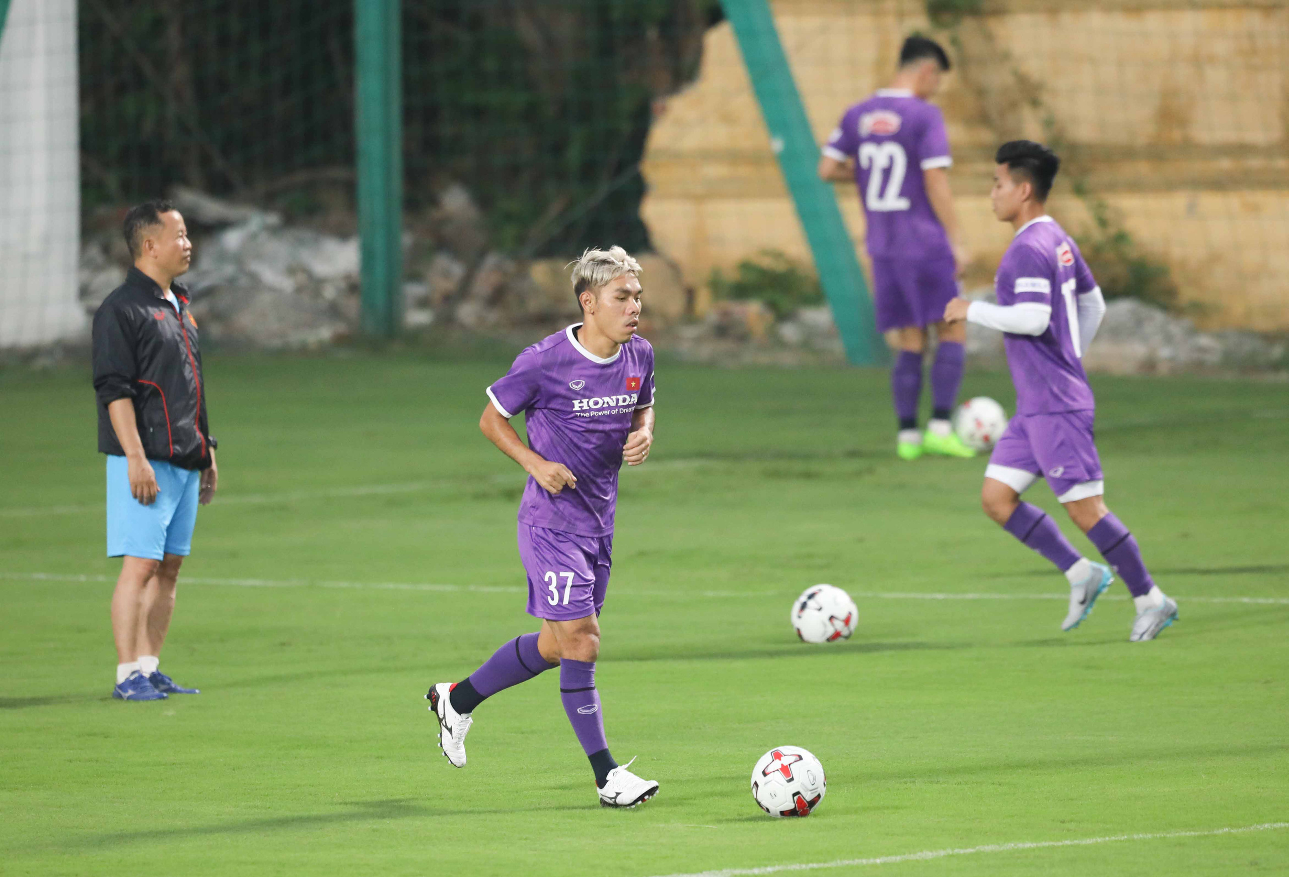 Mục tiêu của thầy trò HLV Park Hang-seo phải dành được 4 đến 6 điểm trong 3 trận tại vòng loại World Cup 2022 - Ảnh 7.