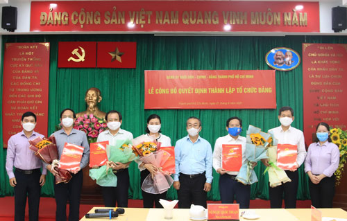 TP Hồ Chí Minh: Trao quyết định thành lập tổ chức Đảng trong các cơ quan báo chí - Ảnh 1.