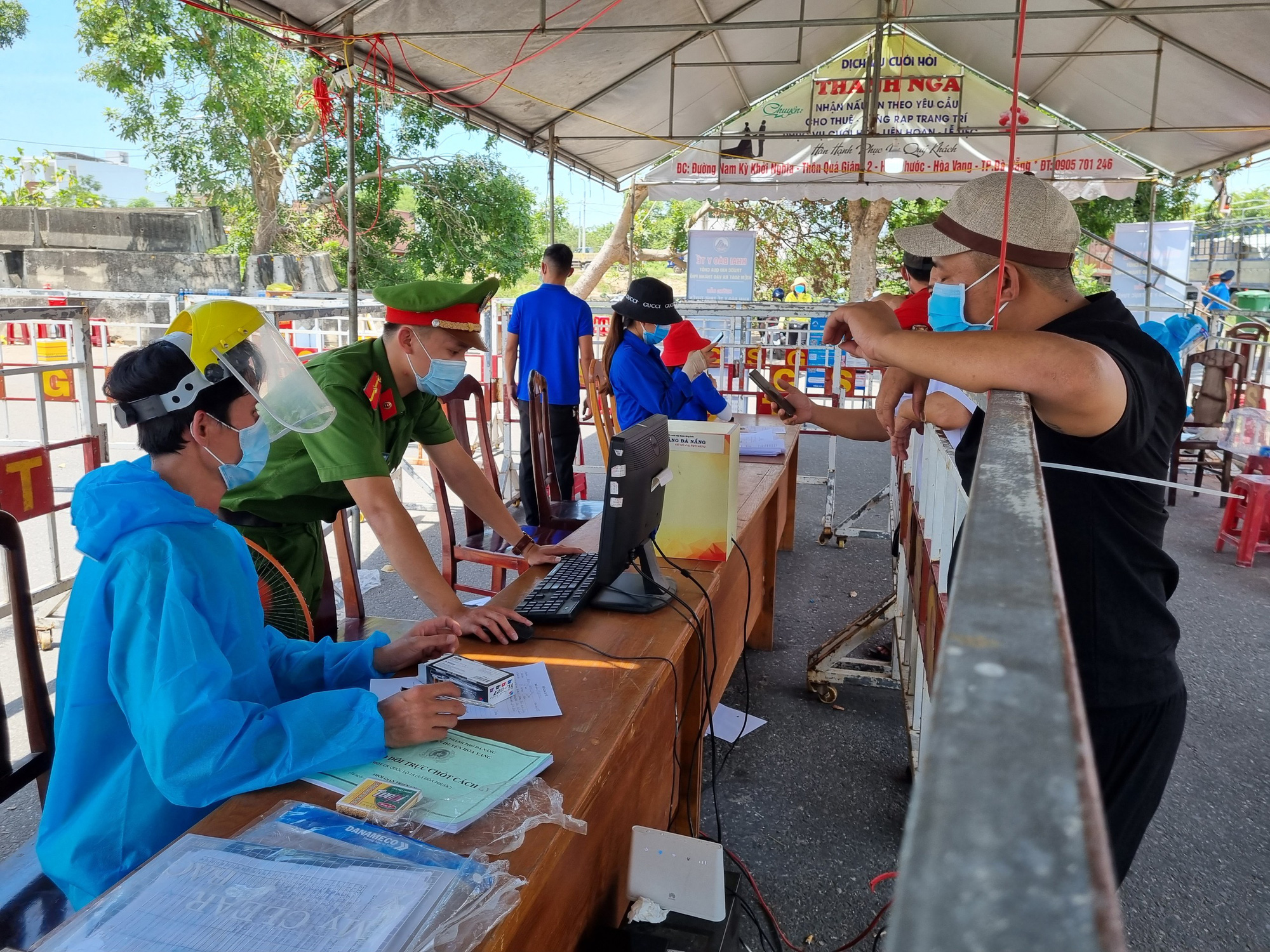 Đà Nẵng là một thành phố đẹp và “rực rỡ nhất trong lòng dân tôi”. Đặc biệt, thành phố này đã không còn các cá nhân mẵn tình sống tại đây ngày còn sự phát triển kinh tế-xã hội những ngày đầu nằm trong ngân cánh đòn chim xăm. Hãy xem hình ảnh liên quan để tìm hiểu thêm về sự phát triển của Đà Nẵng và những nét đẹp của thành phố này.