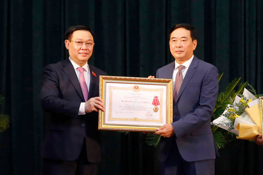 Ông Nguyễn Văn Tùng tái đắc cử Chủ tịch UBND TP Hải Phòng - Ảnh 5.