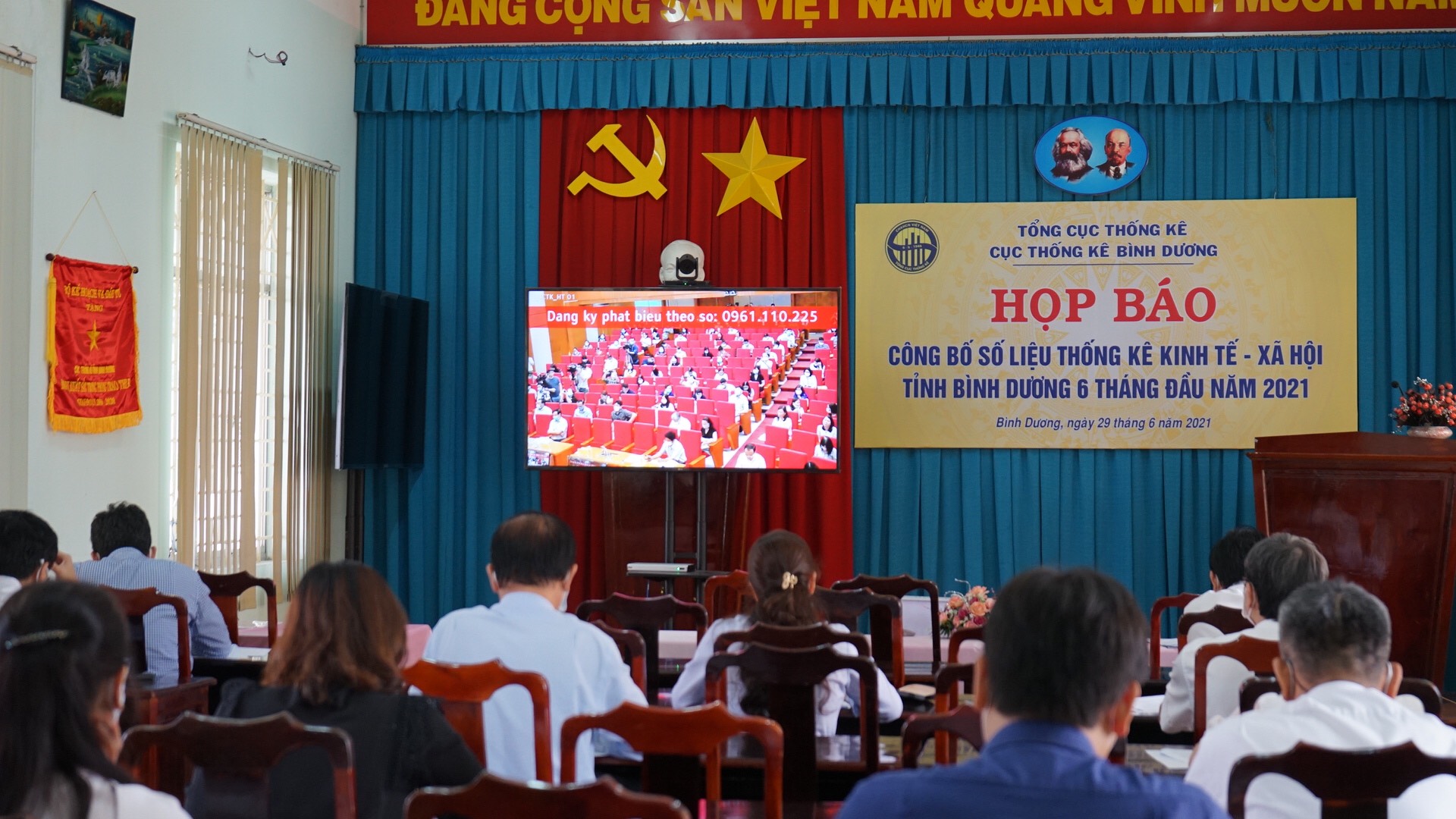 B&igrave;nh Dương vẫn tăng trưởng mạnh bất chấp dịch bệnh - Ảnh 1.