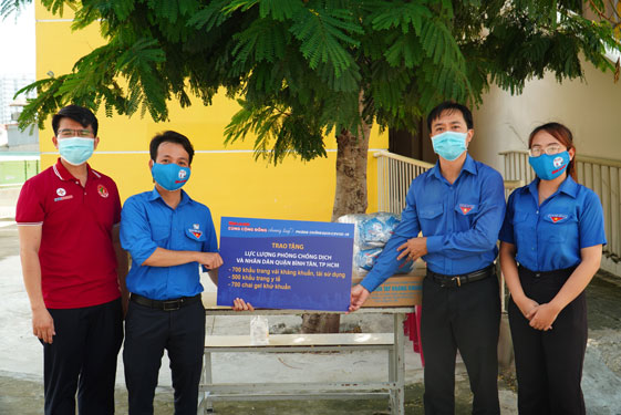 Thực hiện nghiêm việc cách ly, không để lây nhiễm chéo - Ảnh 1. Thực hiện nghiêm việc cách ly, không để lây nhiễm chéo - Ảnh 1.