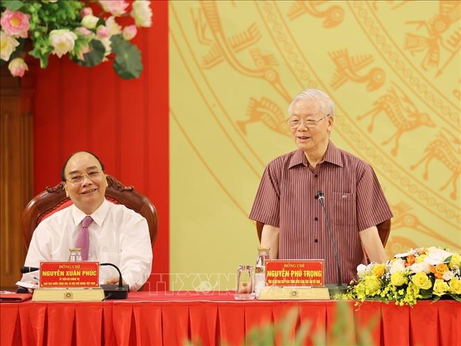 Chùm ảnh: Tổng Bí thư dự Lễ công bố Đảng ủy Công an Trung ương nhiệm kỳ mới - Ảnh 7. Chùm ảnh: Tổng Bí thư dự Lễ công bố Đảng ủy Công an Trung ương nhiệm kỳ mới - Ảnh 7.