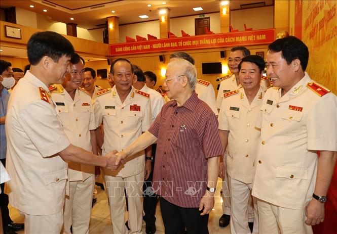 Chùm ảnh: Tổng Bí thư dự Lễ công bố Đảng ủy Công an Trung ương nhiệm kỳ mới - Ảnh 2. Chùm ảnh: Tổng Bí thư dự Lễ công bố Đảng ủy Công an Trung ương nhiệm kỳ mới - Ảnh 2.