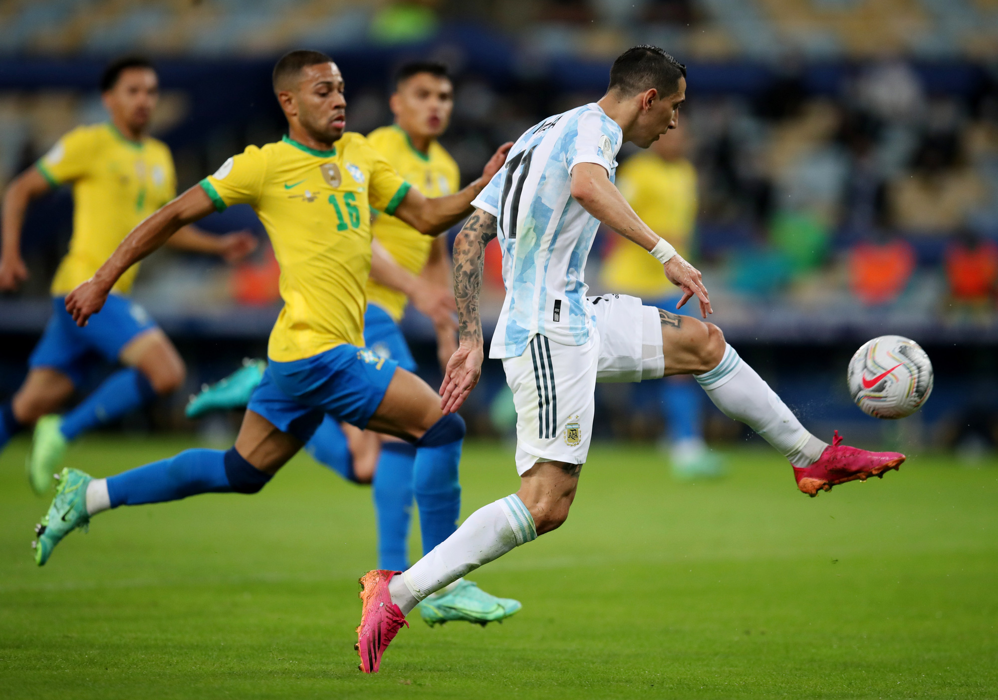 Copa America 2021: Brazil gục ngã ở sân nhà, Lionel Messi lần đầu vô địch cùng Argentina - Ảnh 5.