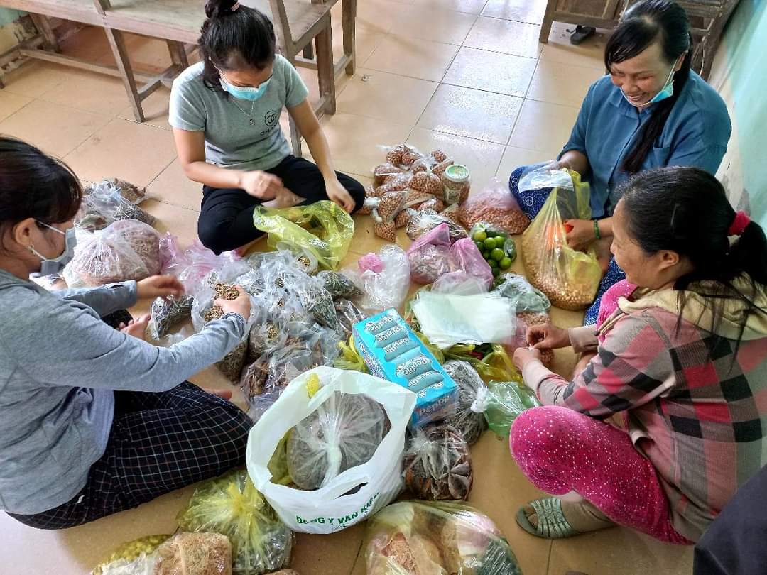 Chuyện đẹp bầu bí thương nhau - Ảnh 8. Chuyện đẹp bầu bí thương nhau - Ảnh 8.