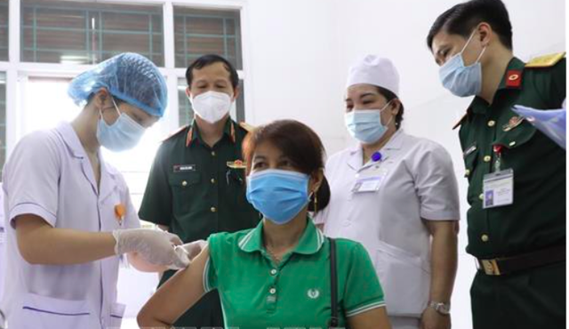 Tiêm thử nghiệm lâm sàng đợt cuối vắc-xin Covid-19 Nano Covax - Ảnh 2. Tiêm thử nghiệm lâm sàng đợt cuối vắc-xin Covid-19 Nano Covax - Ảnh 2.