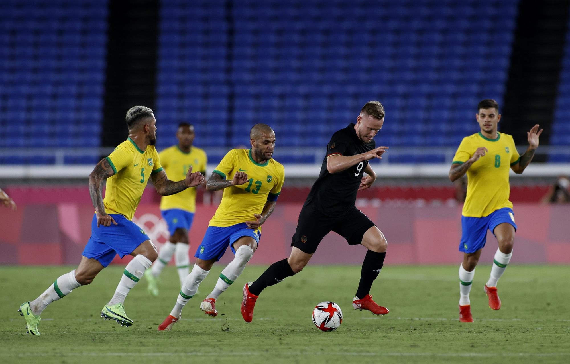 Olympic Tokyo: Brazil đánh bại Đức, Argentina thua sốc Úc - Ảnh 3.