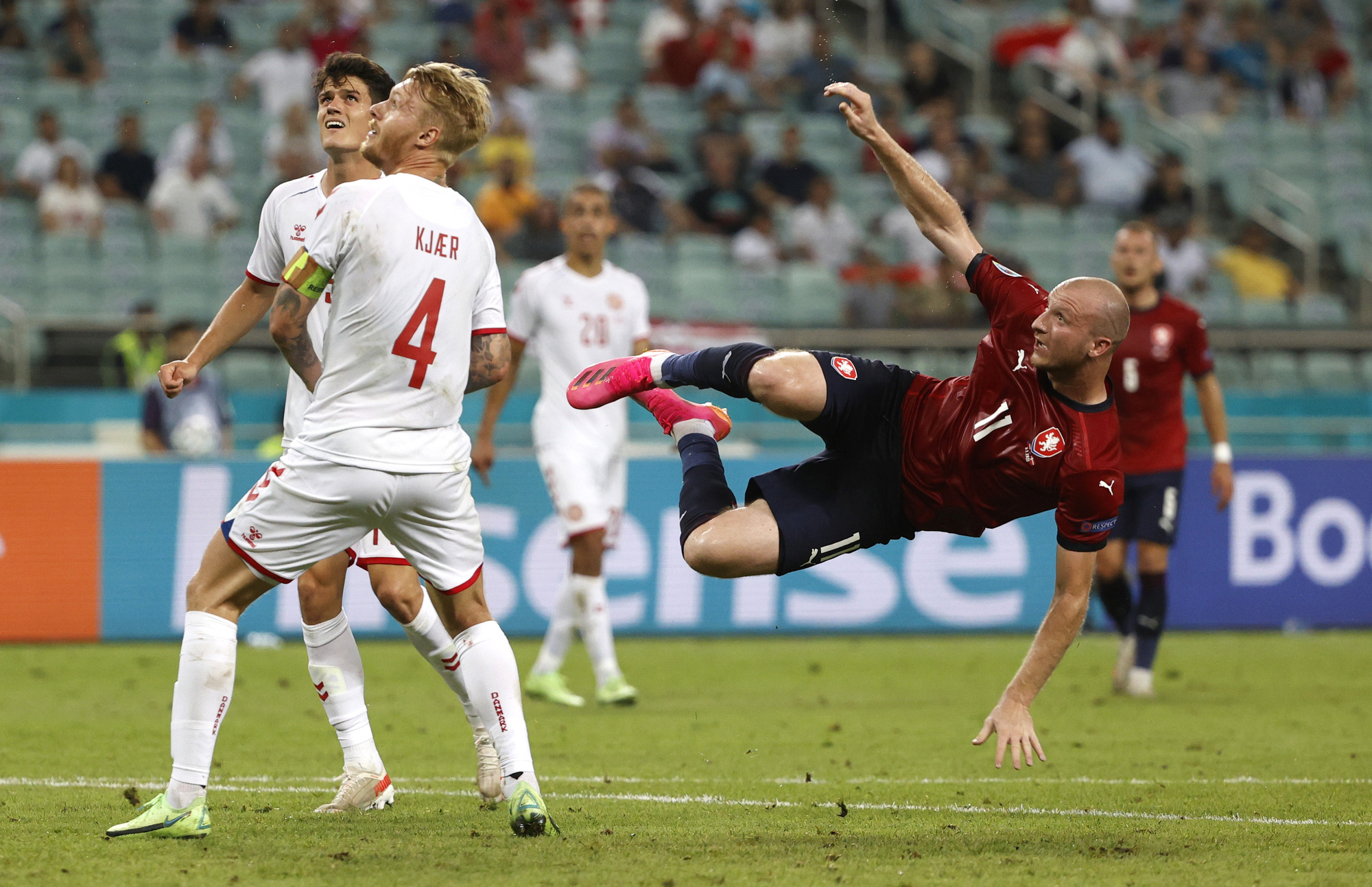 Đan Mạch xuất sắc vào bán kết Euro 2020 - Ảnh 14.