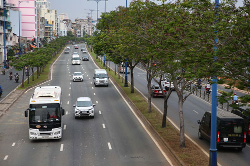 Buýt nhanh bắt đầu chạy cùng metro số 1 - Ảnh 1.