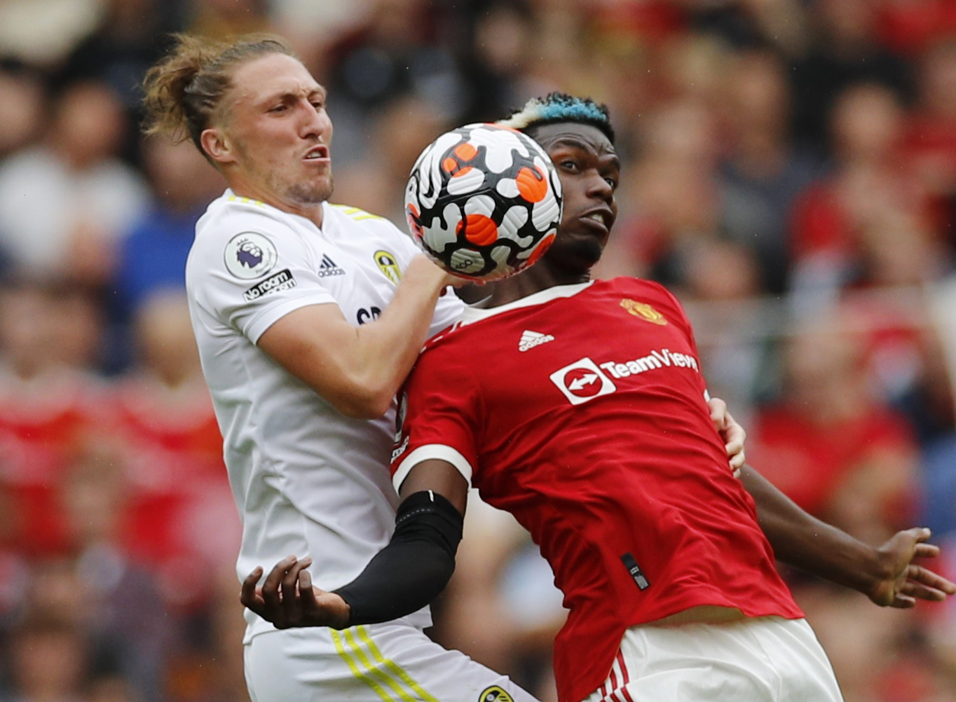 Song sát Pogba - Fernandes lập kỷ lục, Man United thắng 5 sao ngày ra quân - Ảnh 5.