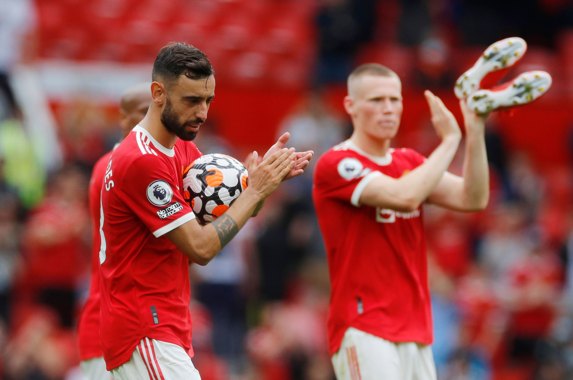 Song sát Pogba - Fernandes lập kỷ lục, Man United thắng 5 sao ngày ra quân - Ảnh 6.