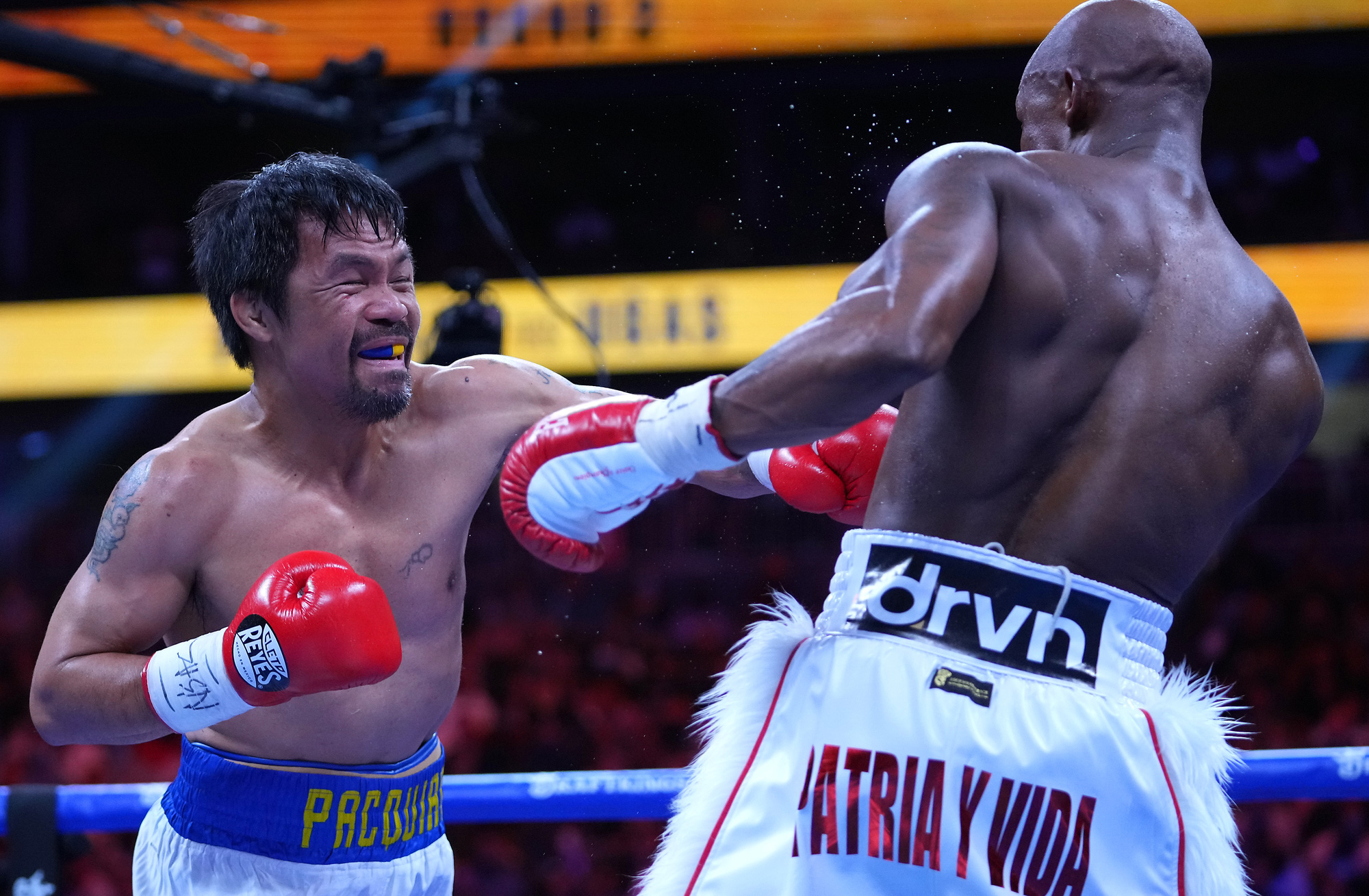 Manny Pacquiao thất bại trong trận tranh đai vô địch WBA hạng bán trung - Ảnh 6.