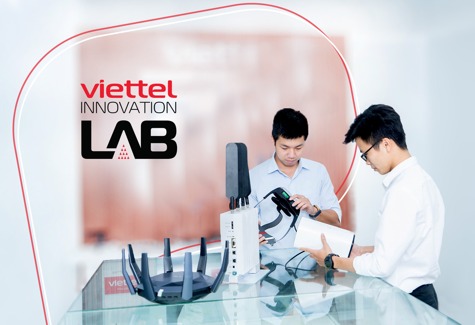 Viettel vận hành 2 phòng Lab mở hiện đại nhất Đông Nam Á thúc đẩy phát triển công nghệ 4.0 tại Việt Nam - Ảnh 1. Viettel vận hành 2 phòng Lab mở hiện đại nhất Đông Nam Á thúc đẩy phát triển công nghệ 4.0 tại Việt Nam - Ảnh 1.