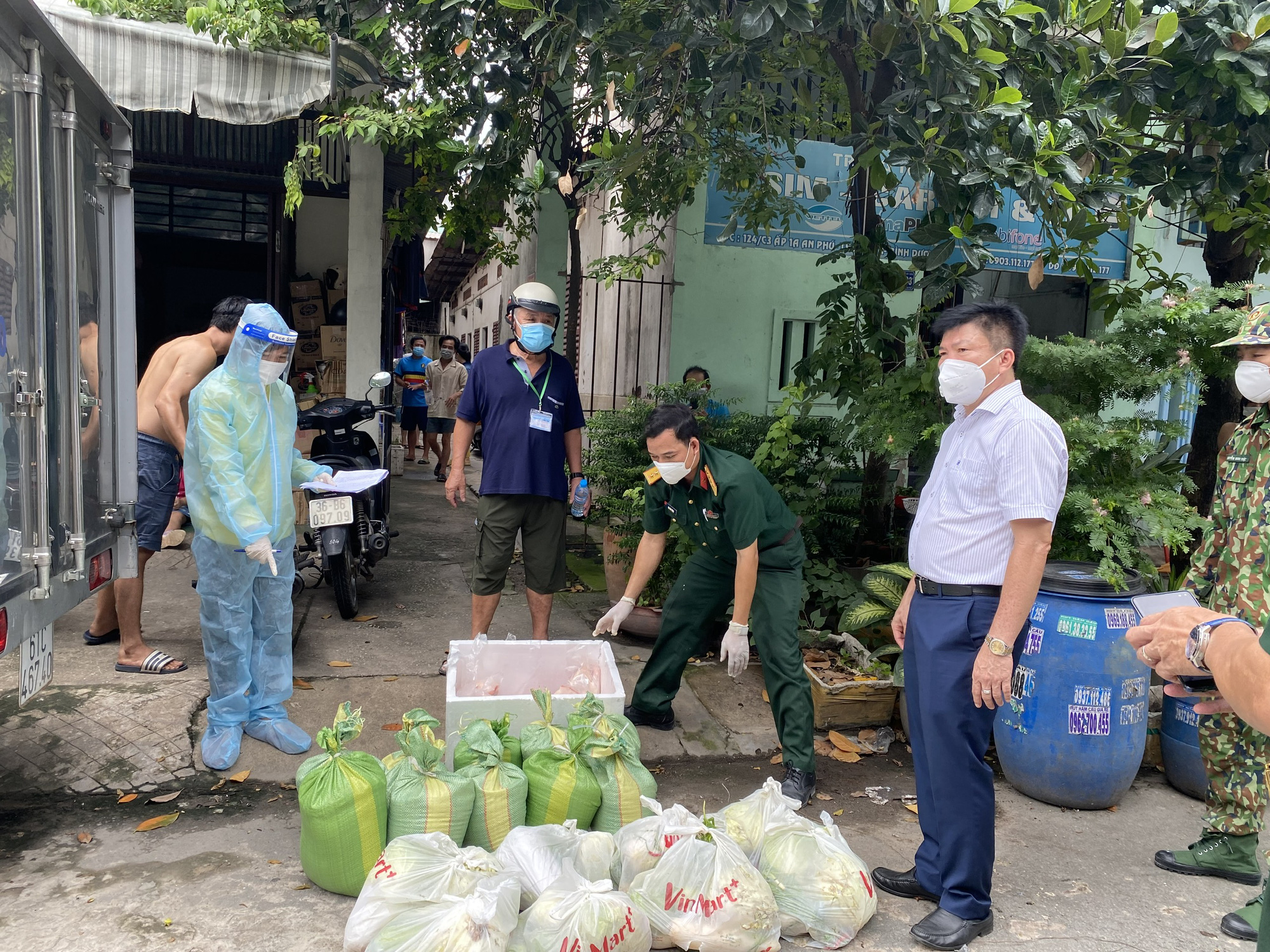 Bình Dương giải thích việc chi nhầm gói hỗ trợ do ảnh hưởng dịch Covid-19 - Ảnh 2. Bình Dương giải thích việc chi nhầm gói hỗ trợ do ảnh hưởng dịch Covid-19 - Ảnh 2.