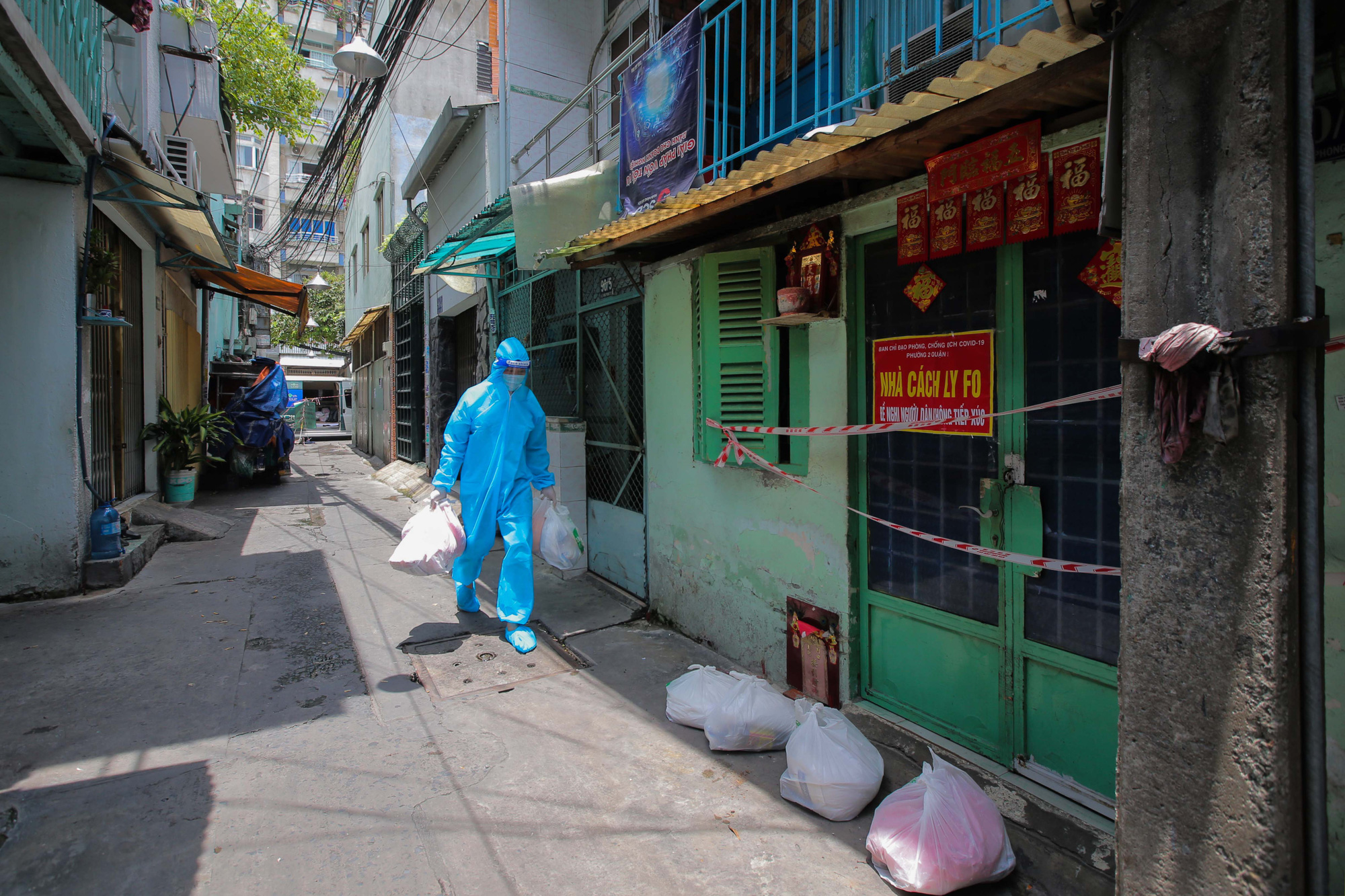 Ấm lòng những chuyến xe Siêu thị 0 đồng đến với người khó khăn trong mùa dịch - Ảnh 10.